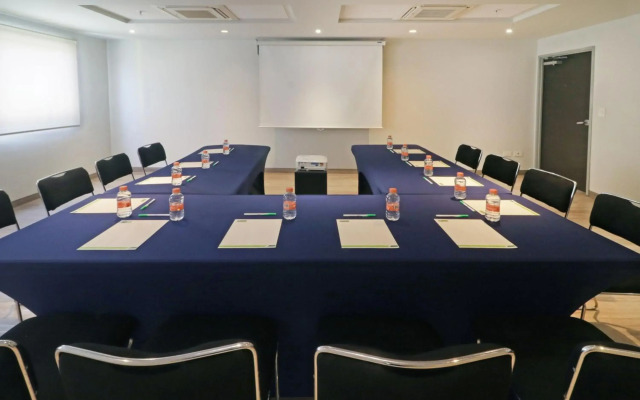City Express Junior by Marriott Merida Altabrisa