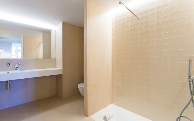 Leisure Luxury Downtown Duplex Lisbon by Altido