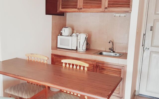 Walking Street Hostel by New Wave - Adults Only