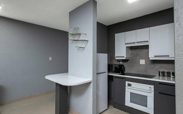 St Tropez 1 Bedroom Sandton Residence