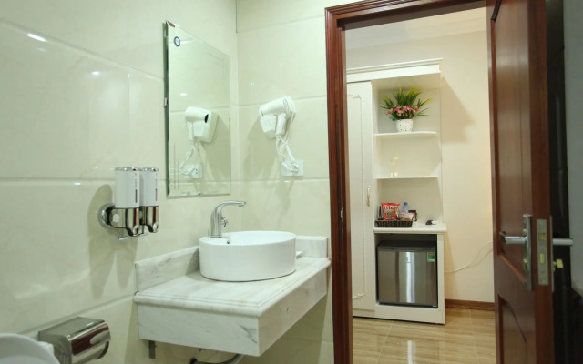 Phoenix Hotel Ha Long