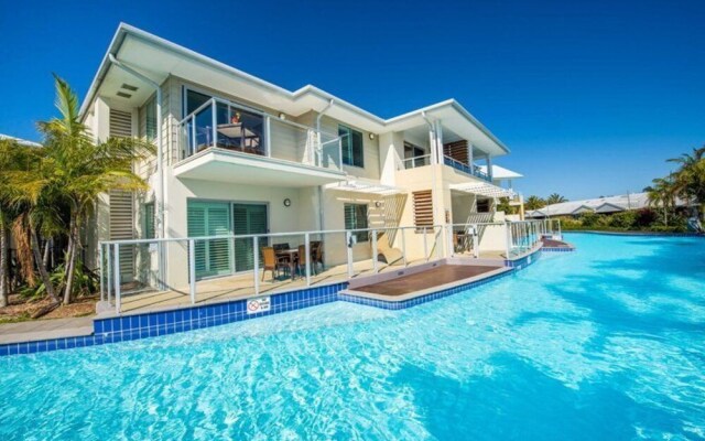 Pacific Blue Apartment 288B, 265 Sandy Point Road