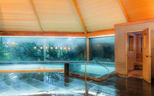 Arima Onsen Motoyu Kosenkaku