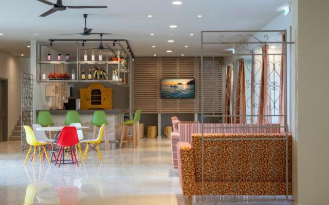 Hotel Kriamos Blue