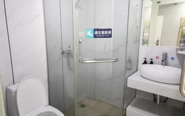7 Days Inn Changsha Houjia Tangyali Middle School Branch