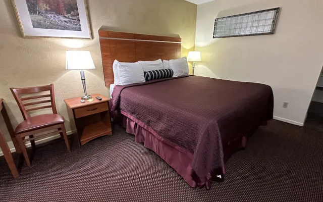 Economy Inn