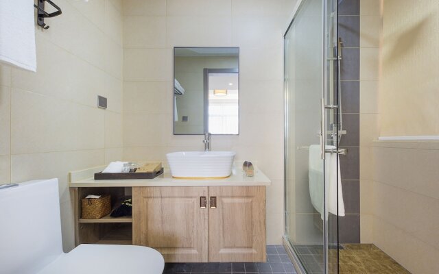 Floral Hotel Red Forest Yuyao