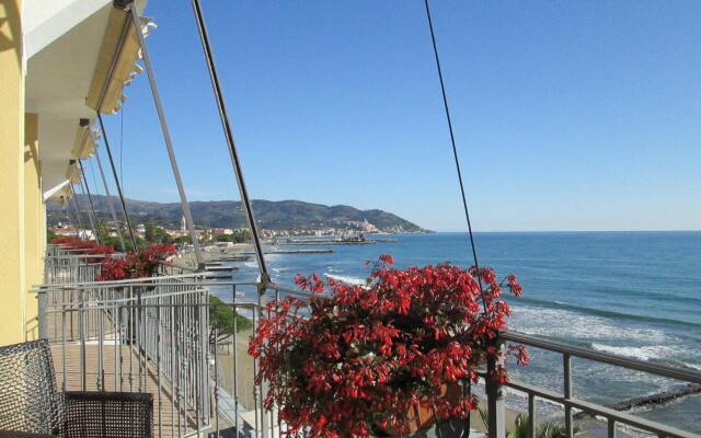 B&B Hotel Diano Marina Palace