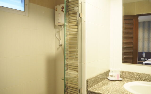 Suksomboon Hotel