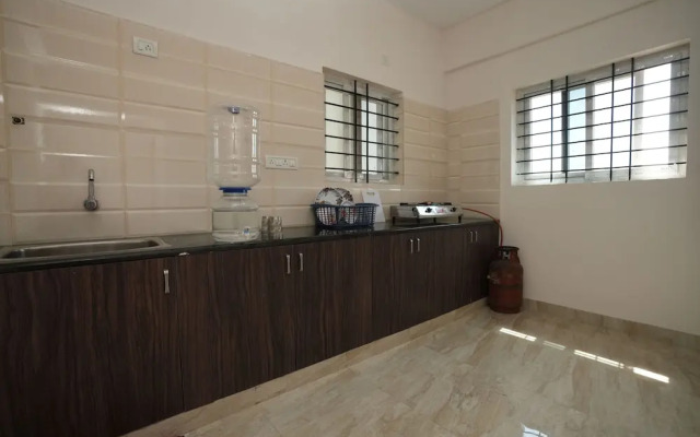 Srushti Service Apartment