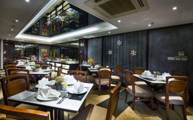Golden Lotus Boutique Hotel