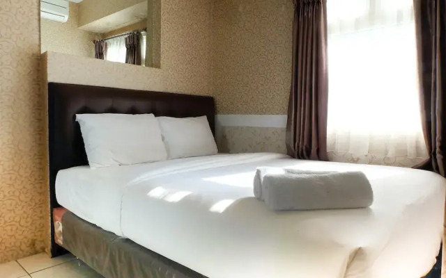 Pool View Apartment Green Pramuka