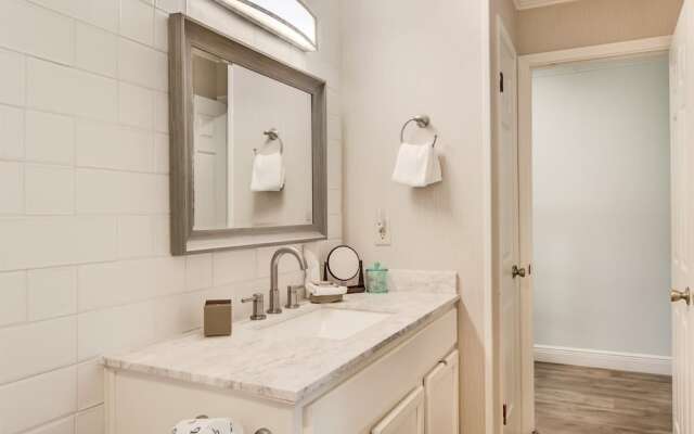 10 A, One Bedroom Condo