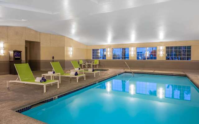 La Quinta Inn & Suites by Wyndham Las Vegas Nellis