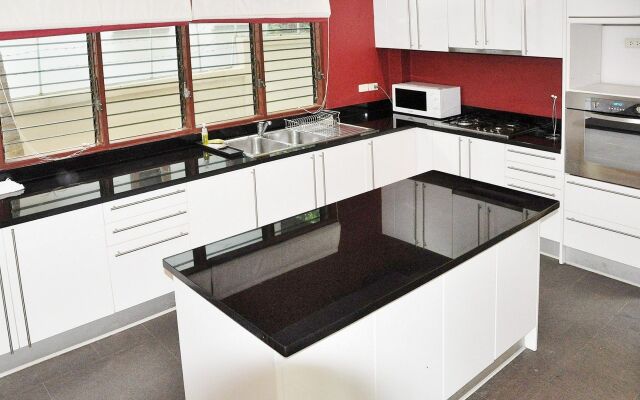 Chaweng Lakeview Residence