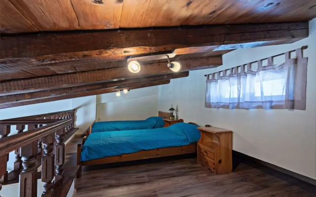 Apt 2 with Spa Tub next to the Beach