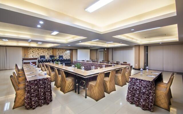 Rizen Premiere Hotel