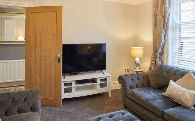 Host Stay Simba House