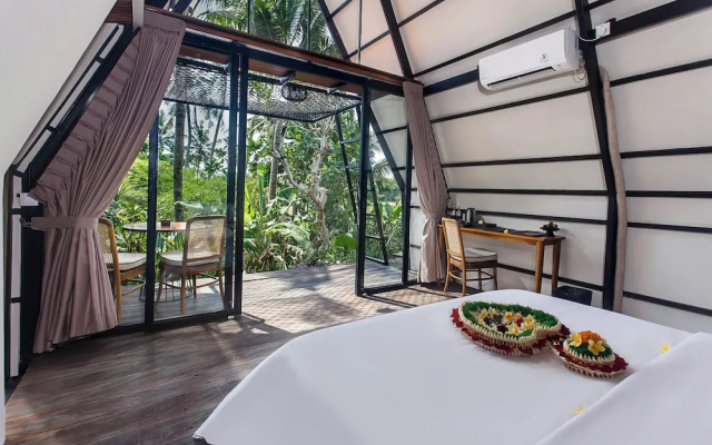 TUJUH Angel by GenuineHost