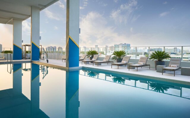SERENA Hotel Aventura Miami, Tapestry Collection by Hilton