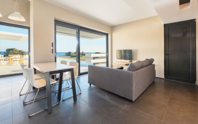 Albatross Beach Front Villas