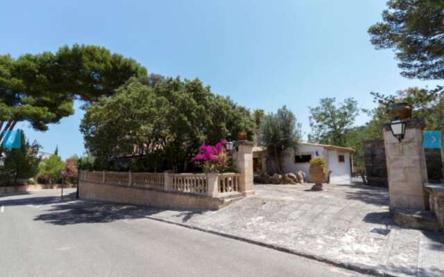 Villa - 6 Bedrooms with Pool - 105092