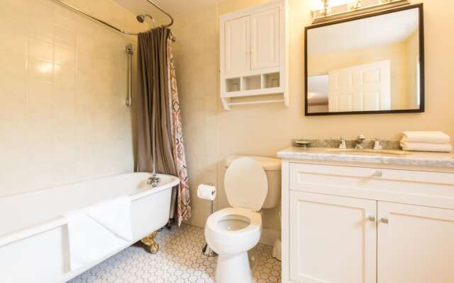 Ocean Island Garden Suites