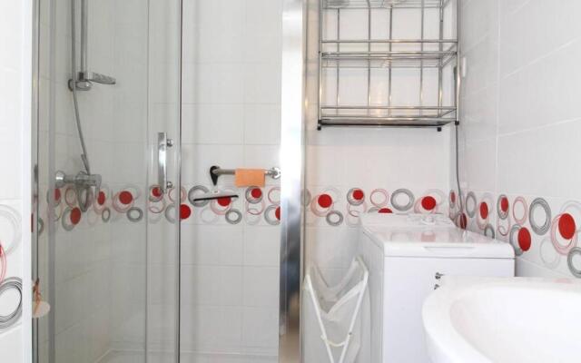 Appartement Balaruc-les-Bains, 1 pièce, 4 personnes - FR-1-553-43