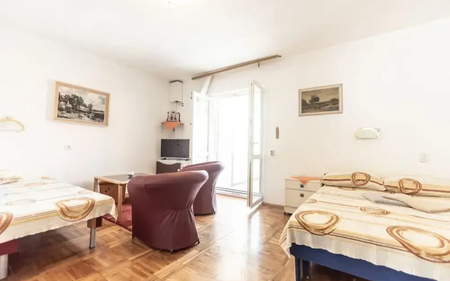 Apartments Kiwi Karin