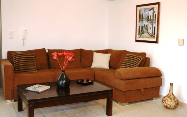 Lagoon View Apartments - Adults Only