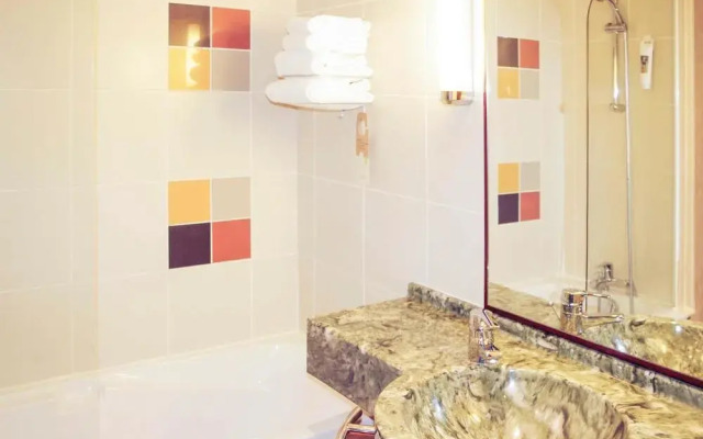 Mercure Saint Etienne Parc de LEurope