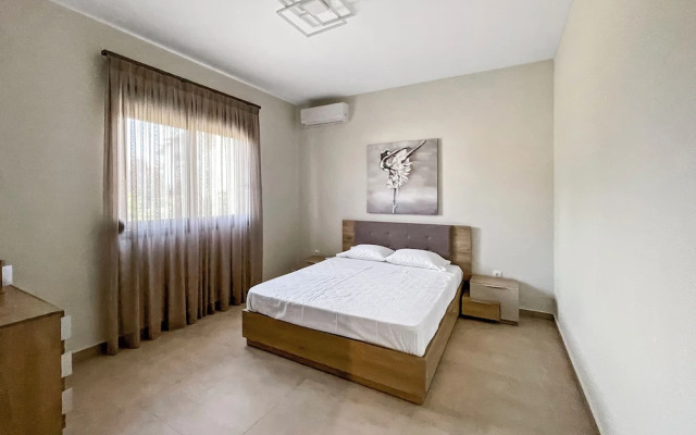 Luxury Rental Villa for 14 People
