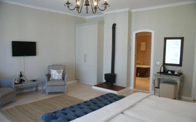 Whale Rock Luxury Lodge