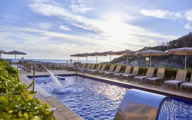 Zafiro Cala Mesquida Hotel