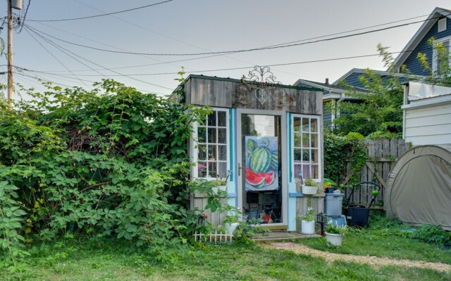 Marshalltown Vacation Rental w/ Private Yard!