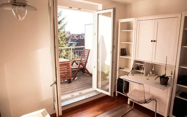 Deluxe City Apartment