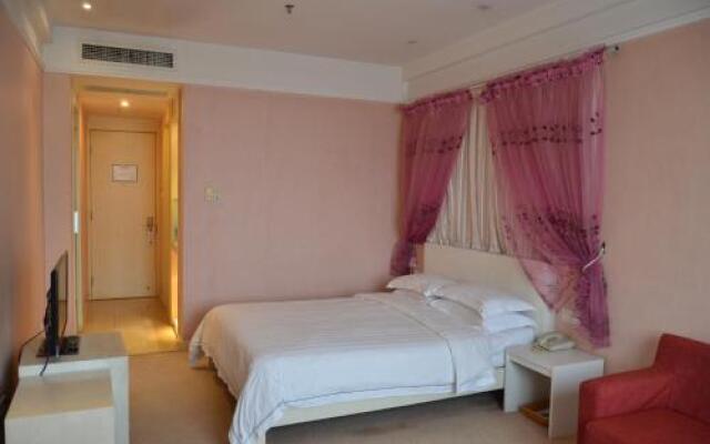 Nine Degrees Hotel