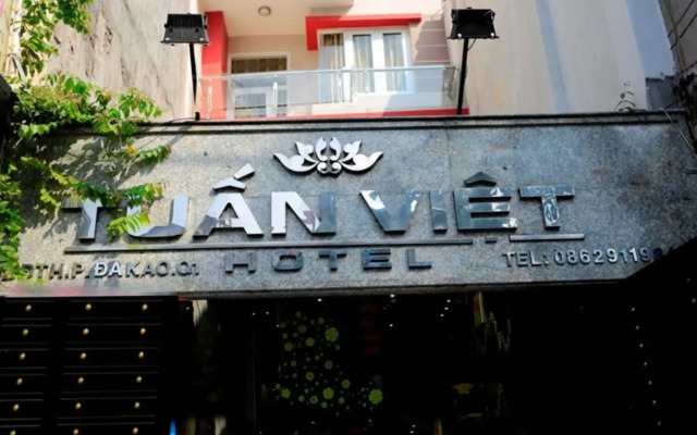 Tuan Viet Hotel
