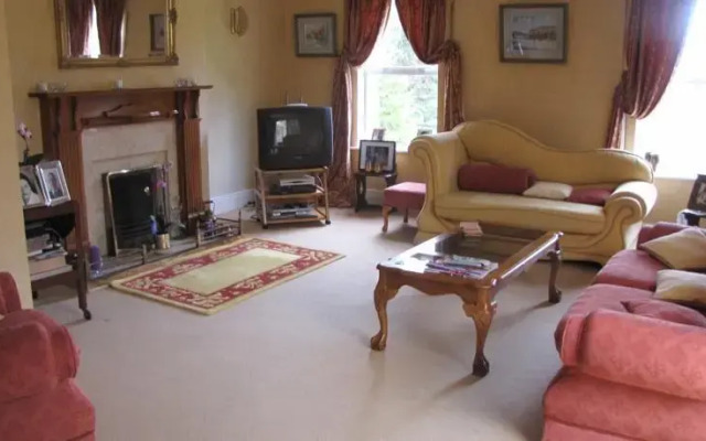 Moneylands Farm B&B & Self-Catering