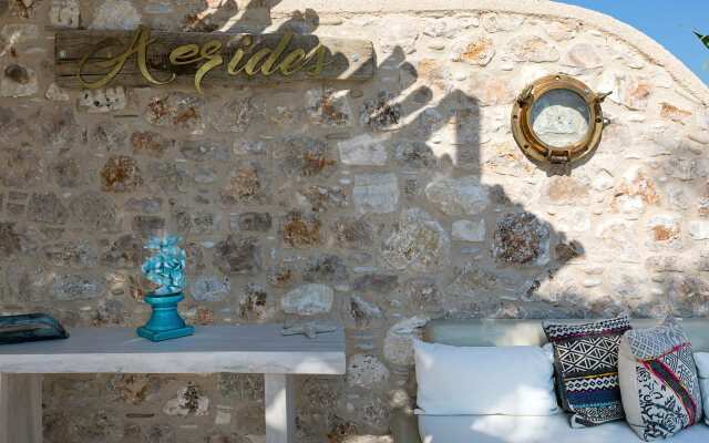 White Pearls Luxury Suites - Adults Only