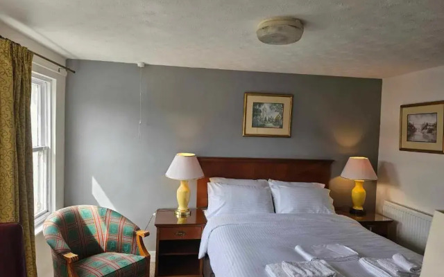 The Shipwright Inn