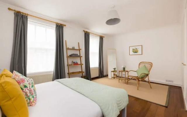 Charming Primrose Hill Rooftop Duplex