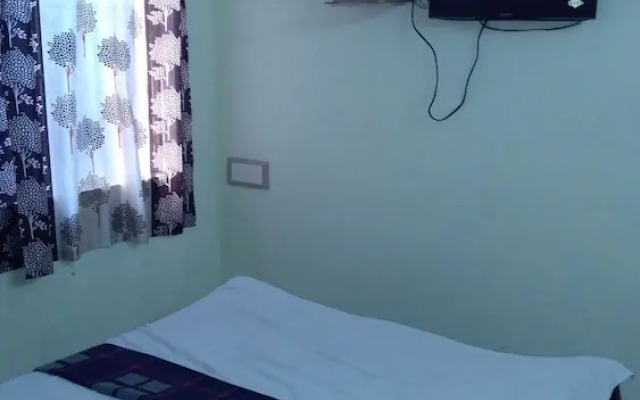 Hotel Krishna Grand Inn