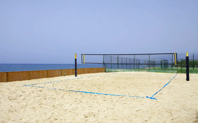 Impressive Playa Granada Golf
