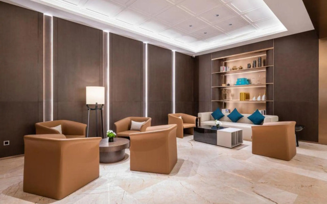 Novotel Jinniu Hotel