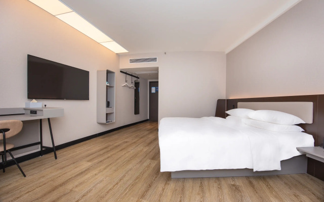 Hanting Hotel Nanjing Huangpu Road