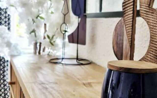 #New#Terrasse Sud Ouest#Pied De La Cité #1