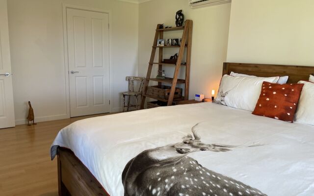 Kookaburra Retreat