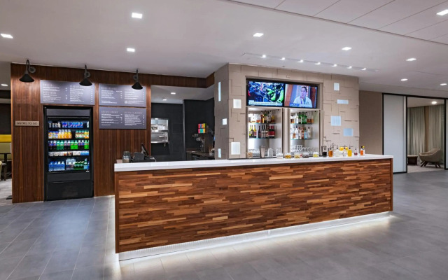 Courtyard by Marriott Dallas Grand Prairie
