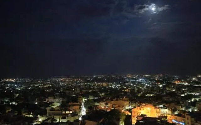 Hotel Surja